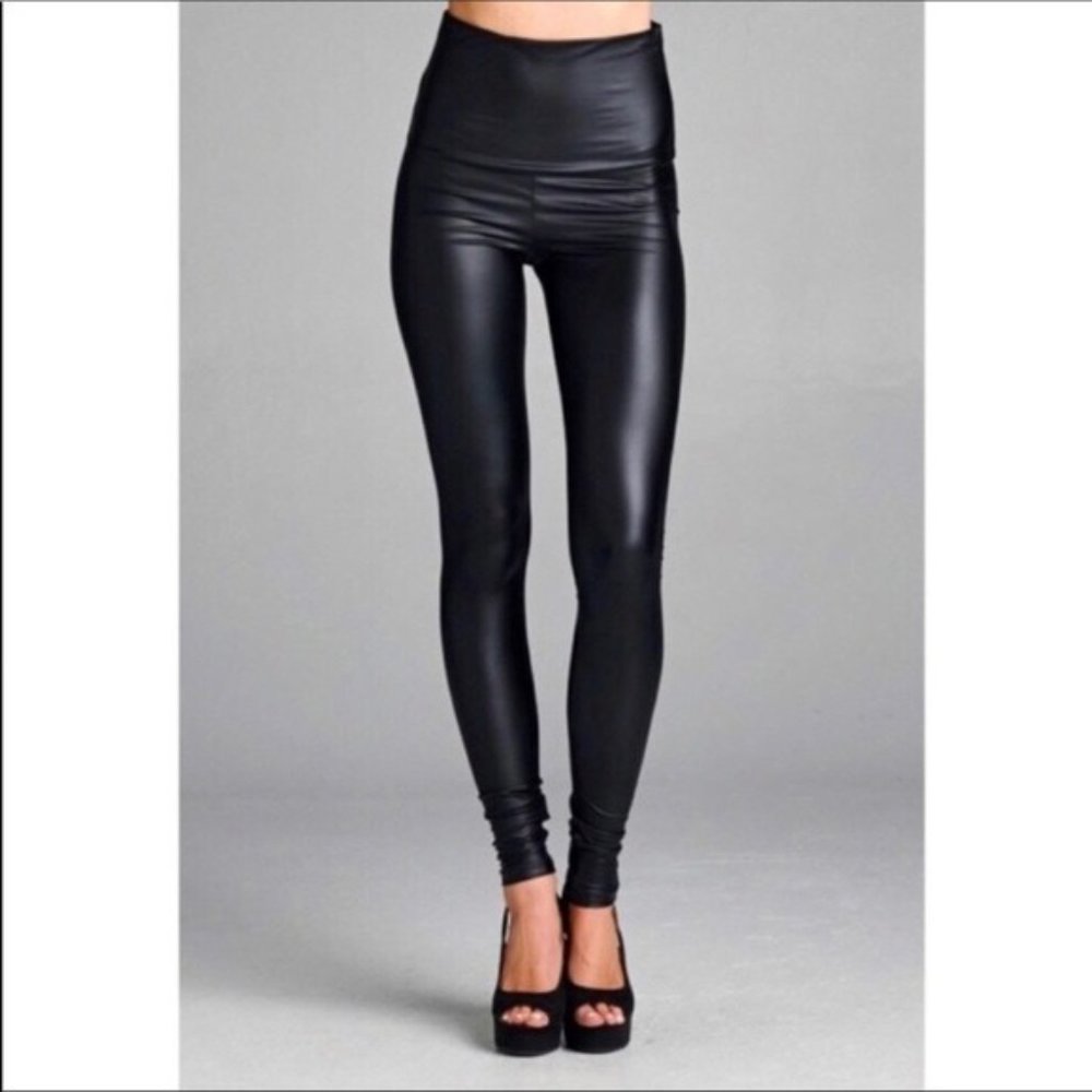 NWT Plus Size High Waist Faux Leather Leggings - Black 2X/3X